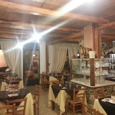 Antica Trattoria לינה וארוחת בוקר סן ג'יואבאני רוטונדו