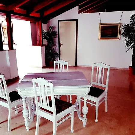 לינה וארוחת בוקר Antica Trattoria 3*