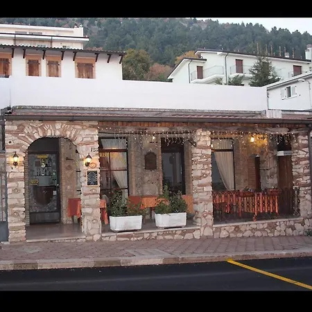 לינה וארוחת בוקר Antica Trattoria